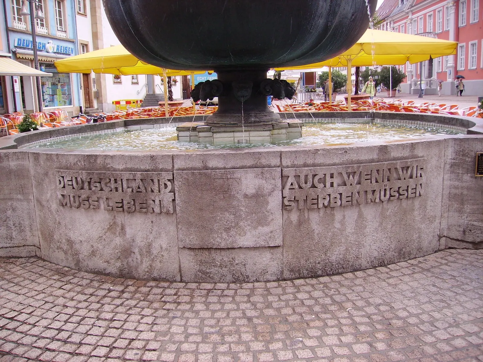 Kriegerbrunnen in Speyer, Denkmal für die Gefallenen